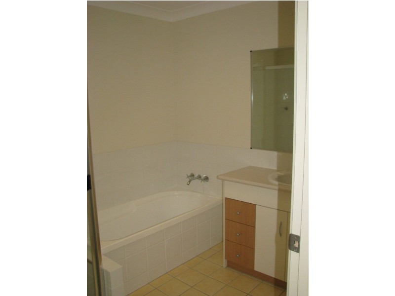 5/ 12 Geraldton Drive, Varsity Lakes QLD 4227