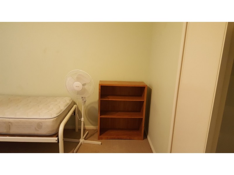 10/10 Alcheringa Pl, Robertson QLD 4109