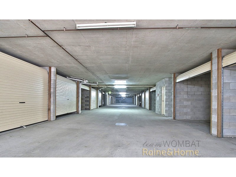 15 Dansie Street, Greenslopes QLD 4120