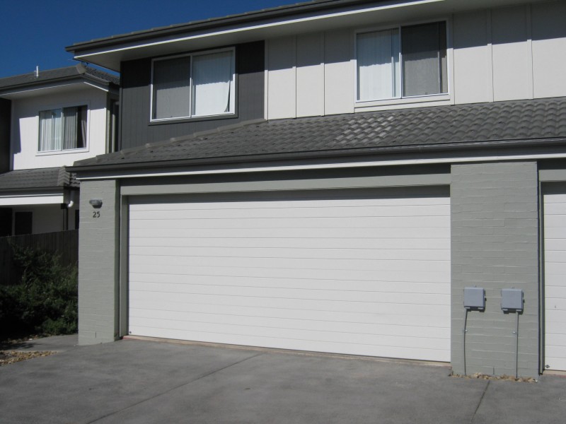 25/1 Santa Ana Lane, Griffin QLD 4503