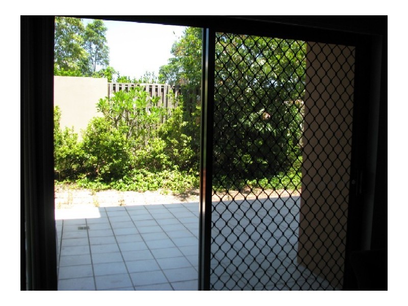 18 / 2  Geraldton Drive, Varsity Lakes QLD 4227