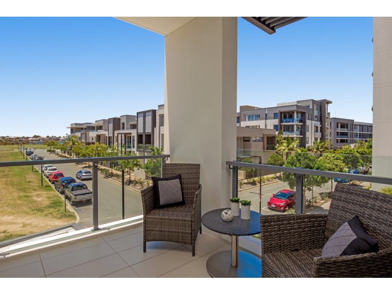 6208/ 6 MARINA PROMENADE, Paradise Point QLD 4216