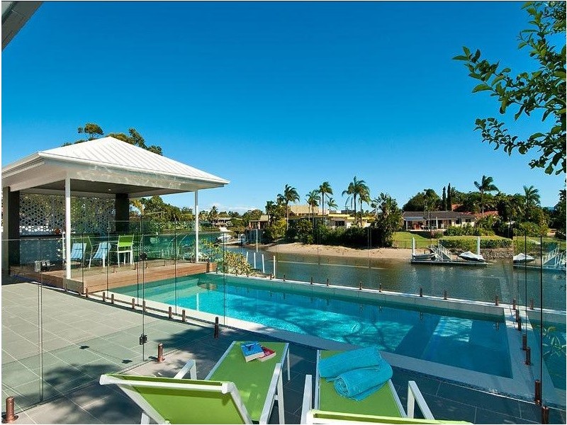 9 La Scala Ct, Surfers Paradise QLD 4217