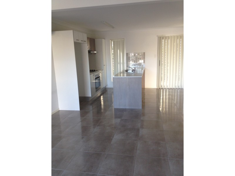 08/23 Blackwell, Hillcrest QLD 4118
