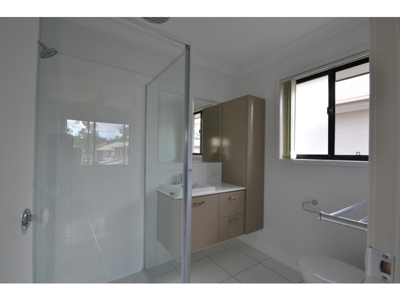 4/9 Milan Street, Forest Lake QLD 4078
