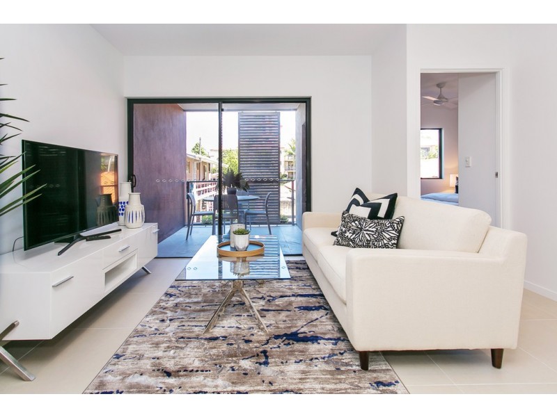 11 Andrews, Southport QLD 4215