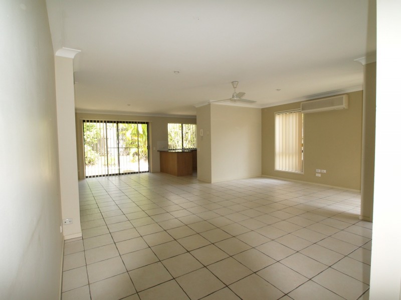 590 Pine Ridge Road, Coombabah QLD 4216