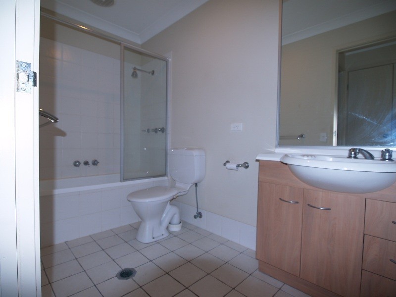 590 Pine Ridge Road, Coombabah QLD 4216