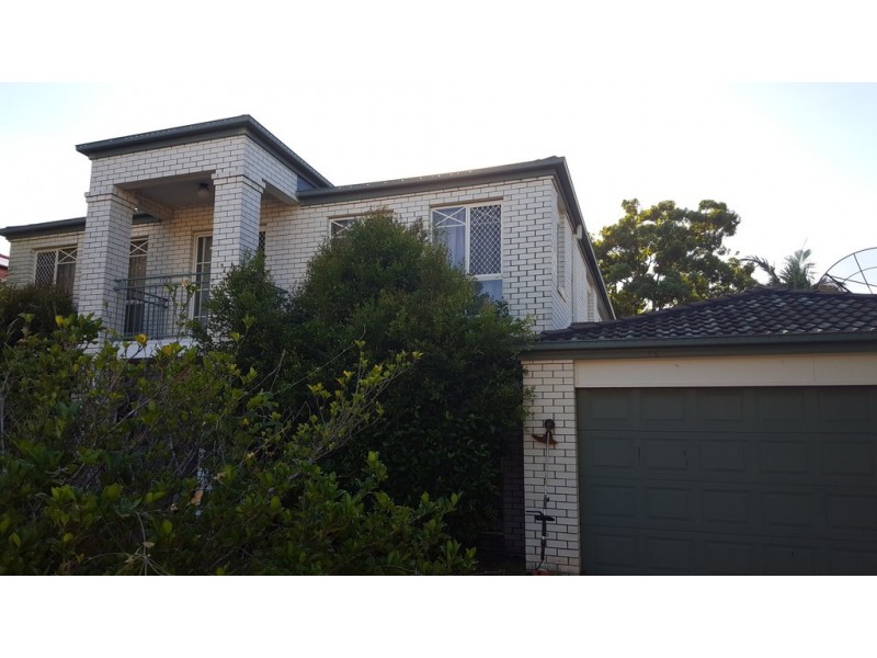 10 Alcheringa Pl, Robertson QLD 4109