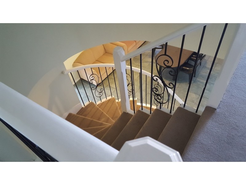 10 Alcheringa Pl, Robertson QLD 4109