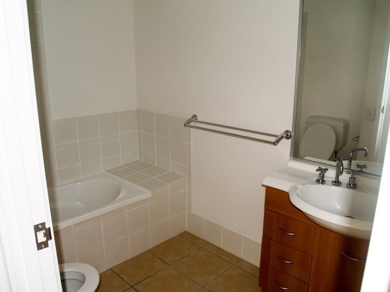 590 Pine Ridge Road, Coombabah QLD 4216