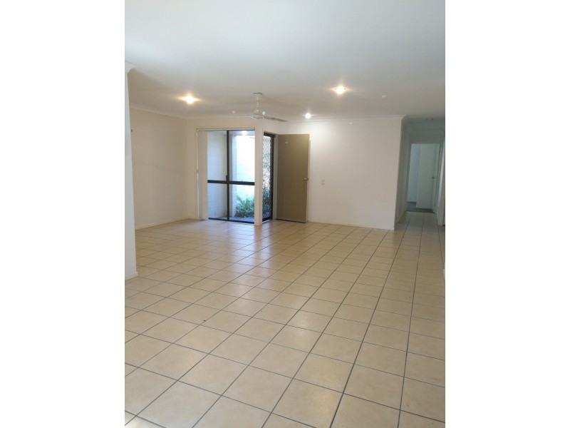 590 Pine Ridge Road, Coombabah QLD 4216