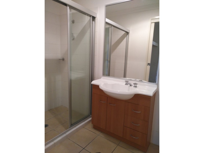 590 Pine Ridge Road, Coombabah QLD 4216