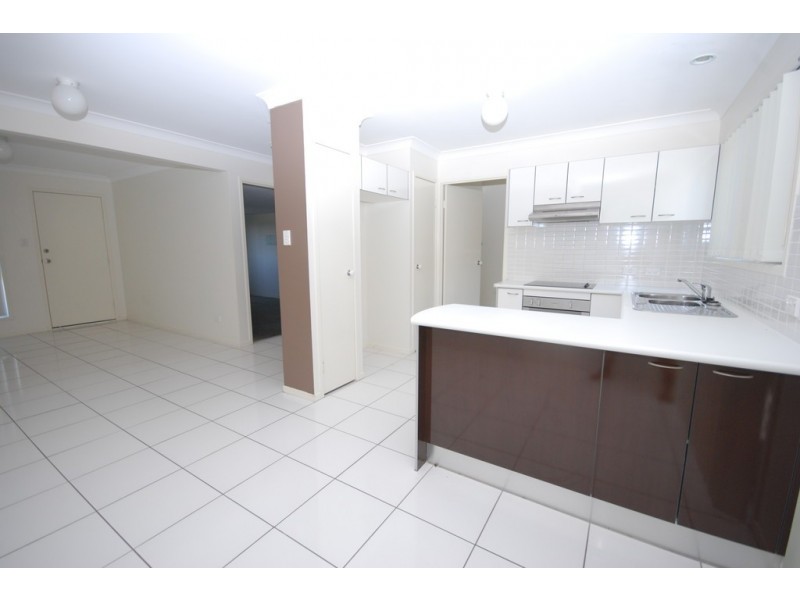 11/16 BLUEBIRD AVENUE, Ellen Grove QLD 4078