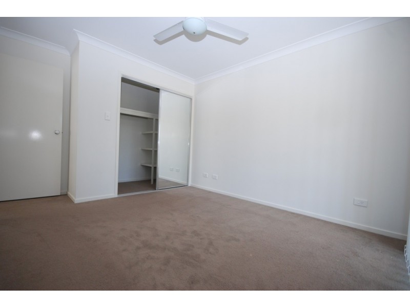 11/16 BLUEBIRD AVENUE, Ellen Grove QLD 4078