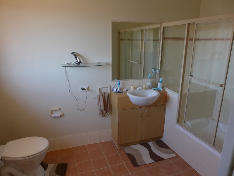 39 250 Sumners Road, Riverhills QLD 4074