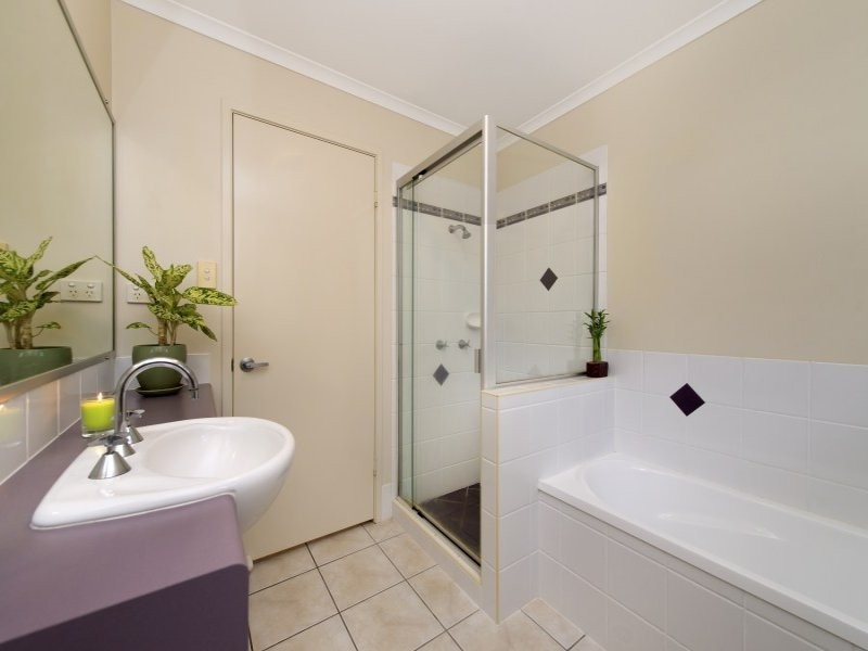 21 Tripcony Place, Wakerley QLD 4154