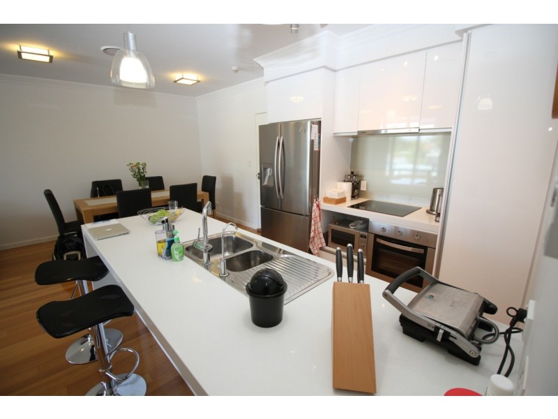 125 Bulimba Street, Bulimba QLD 4171