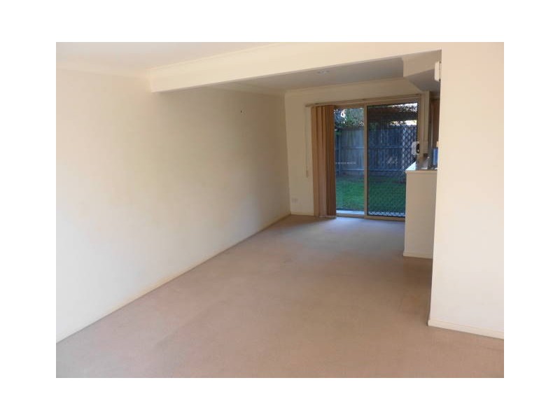 U79 / 75 Brown, Labrador QLD 4215