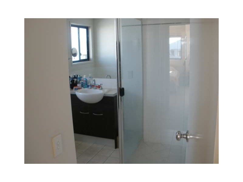 7/5 Central Avenue, Mount Ommaney QLD 4074