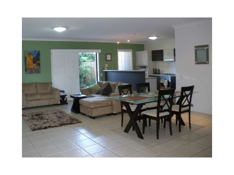 7/5 Central Avenue, Mount Ommaney QLD 4074