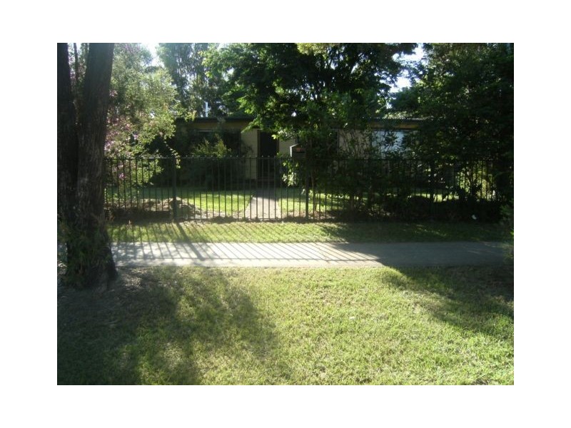 11 Dewar Drive, Loganholme QLD 4129