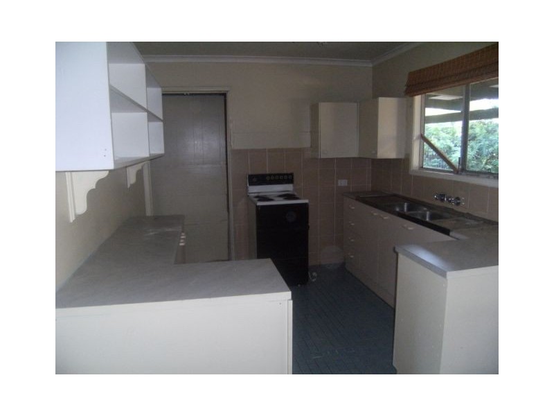 11 Dewar Drive, Loganholme QLD 4129