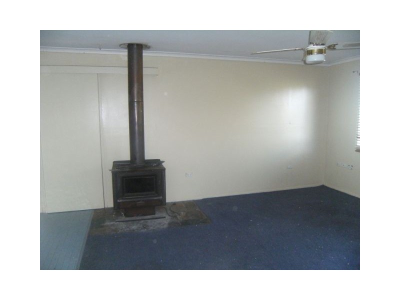 11 Dewar Drive, Loganholme QLD 4129