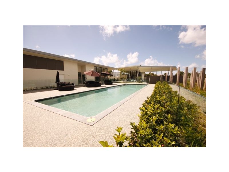 4/2 Inland Drive, Tugun QLD 4224