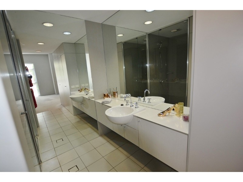 38 Skyring Terrace, Teneriffe QLD 4005