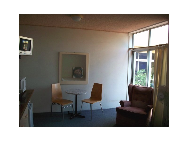 101 / 2 Barney Street, Southport QLD 4215