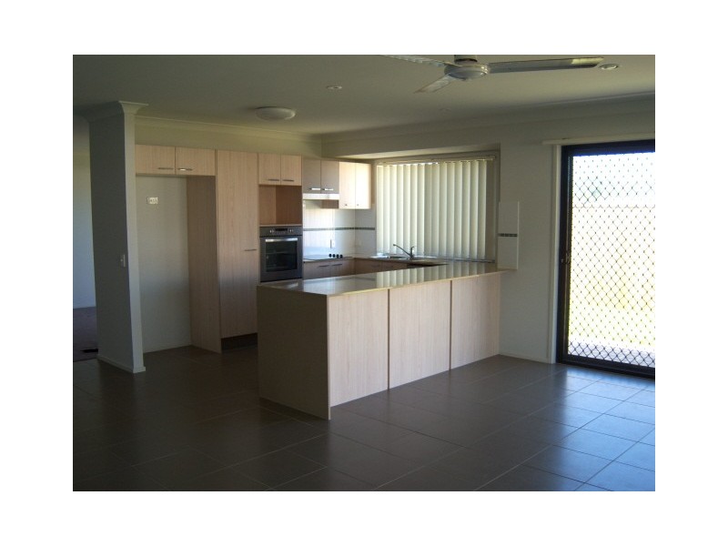 3 Lachlan Drive, Wakerley QLD 4154