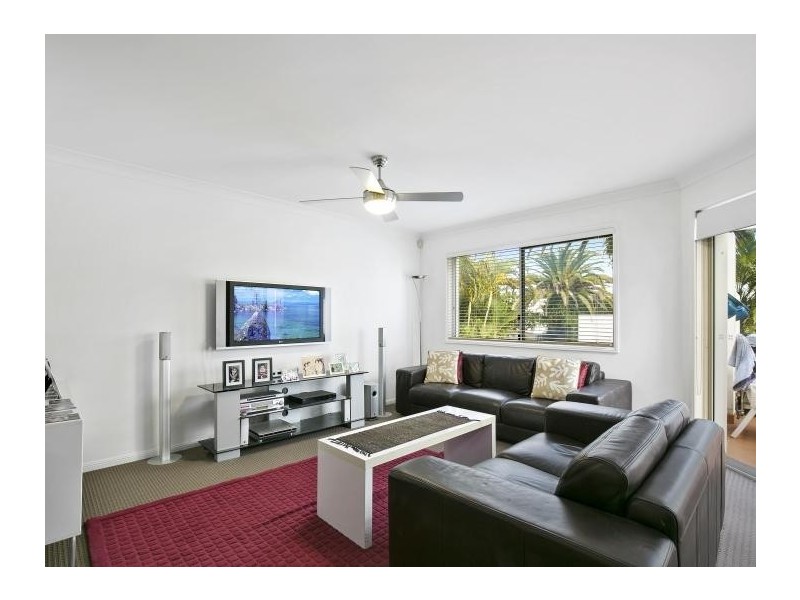 6 Odyssey 100 Cotlew St East, Southport QLD 4215