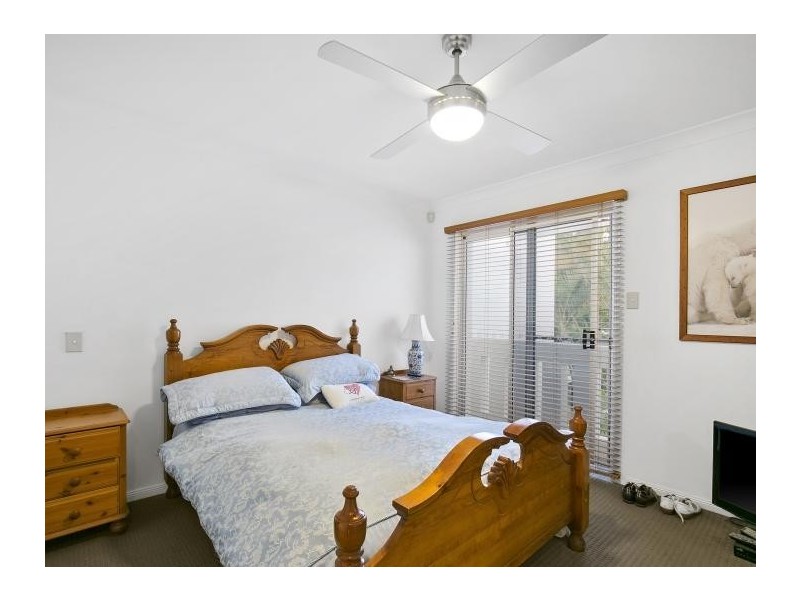 6 Odyssey 100 Cotlew St East, Southport QLD 4215