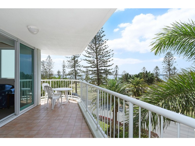 307/182 Marine Parade, Labrador QLD 4215