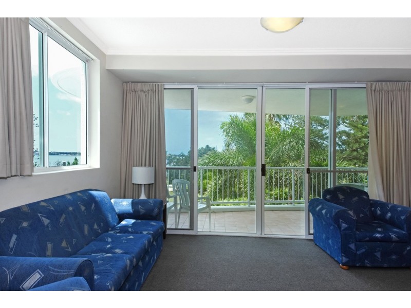 307/182 Marine Parade, Labrador QLD 4215