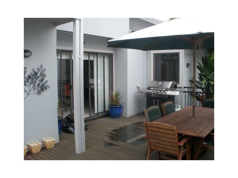 52 Greenway Circuit, Mount Ommaney QLD 4074