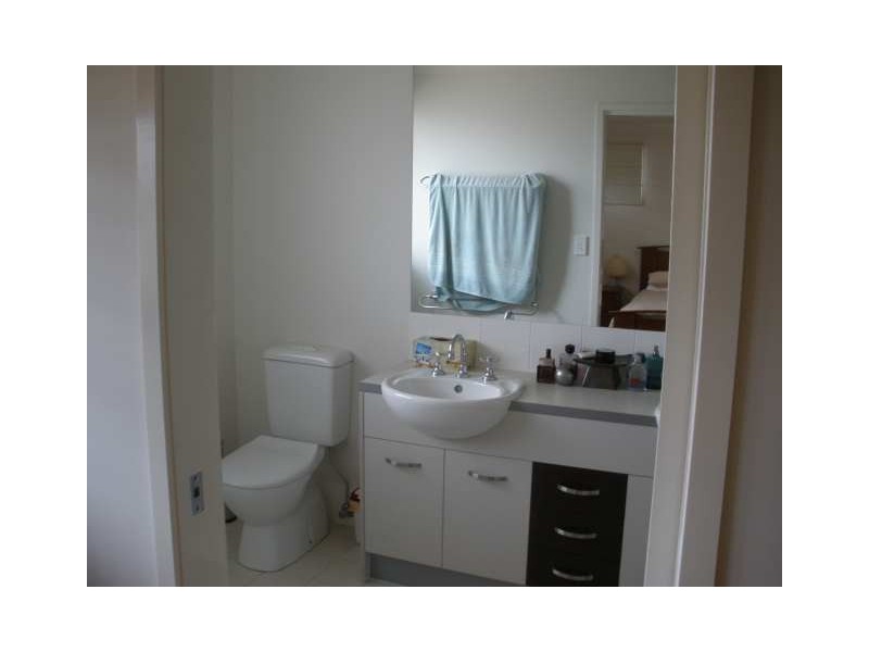 52 Greenway Circuit, Mount Ommaney QLD 4074