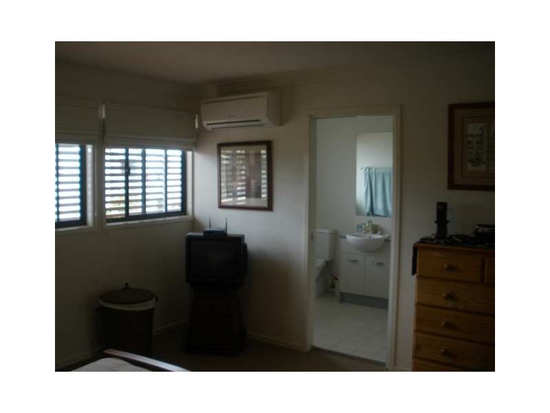 52 Greenway Circuit, Mount Ommaney QLD 4074