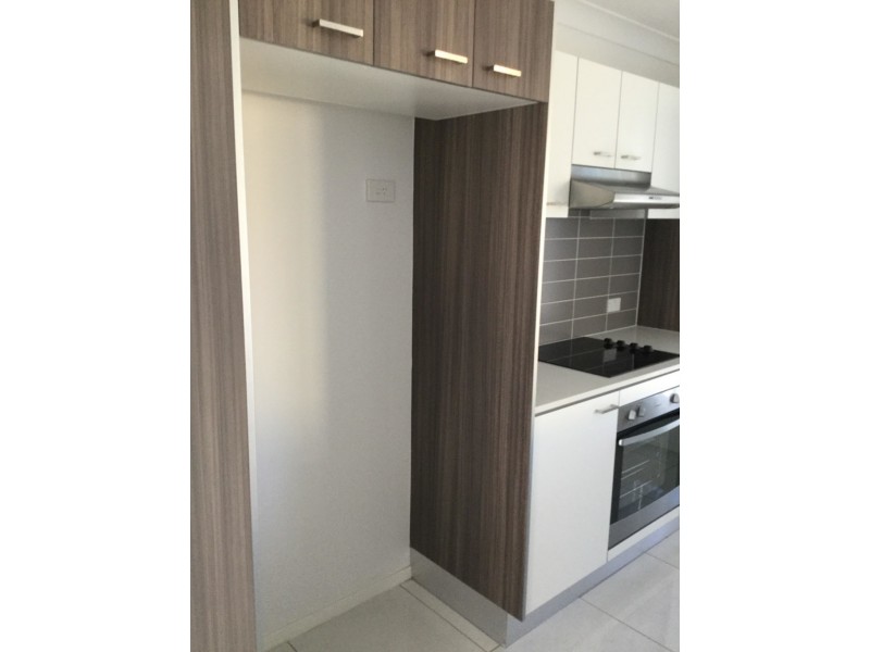 1/75 Gordon Rd, Redland Bay QLD 4165