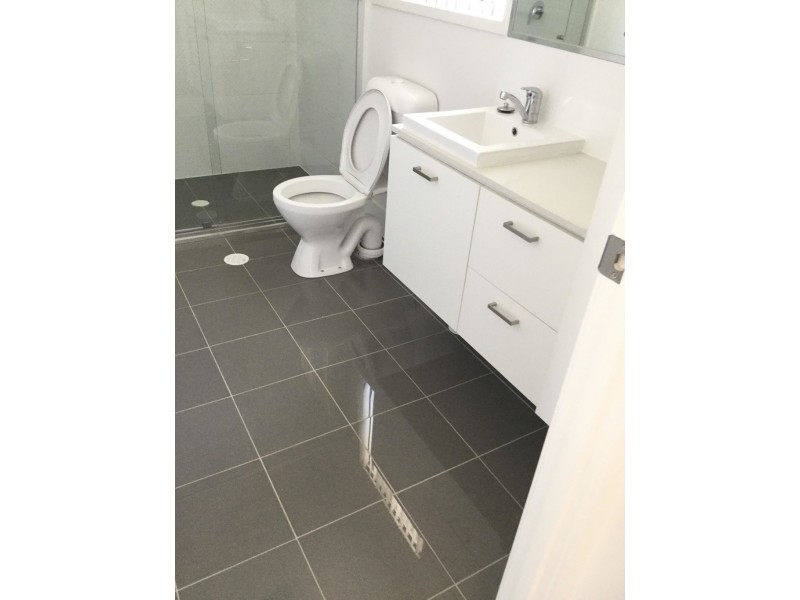 1/75 Gordon Rd, Redland Bay QLD 4165