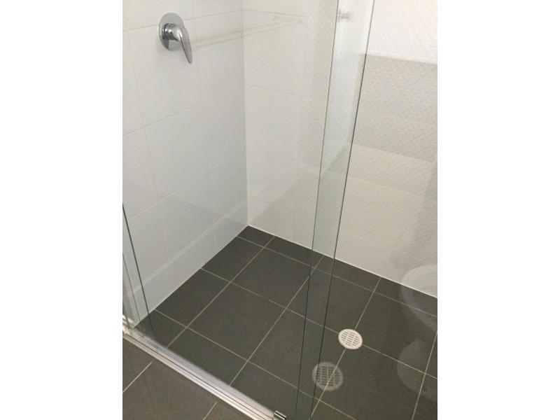 1/75 Gordon Rd, Redland Bay QLD 4165