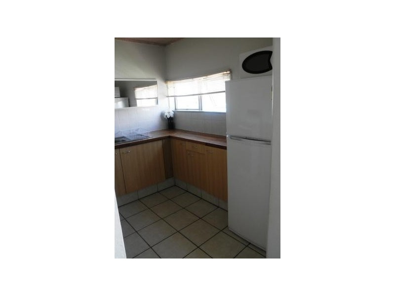 206 /2 Barney Street, Southport QLD 4215