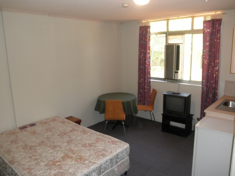 102 / 2 Barney Street, Southport QLD 4215