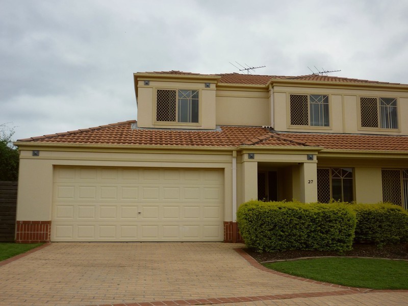 8 Manor Street, Eight Mile Plains QLD 4113