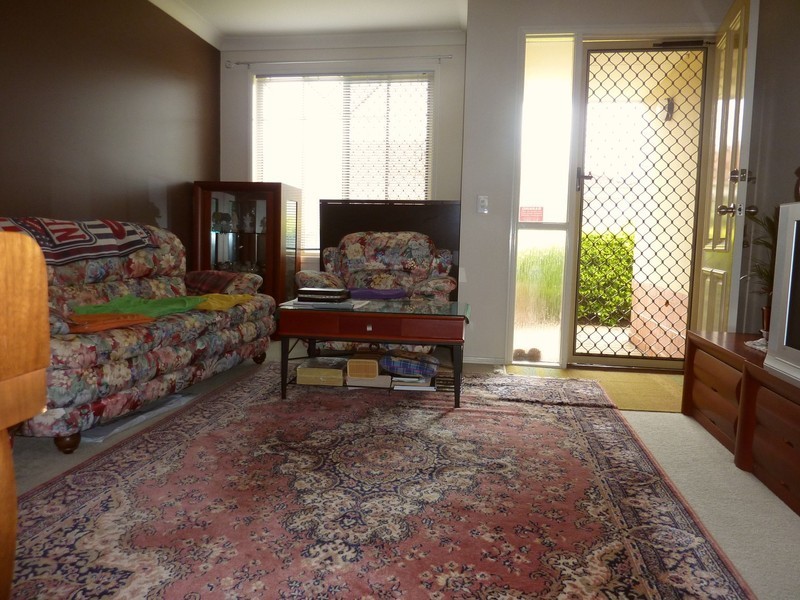 8 Manor Street, Eight Mile Plains QLD 4113