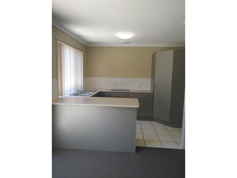 590 Pine Ridge Road, Coombabah QLD 4216