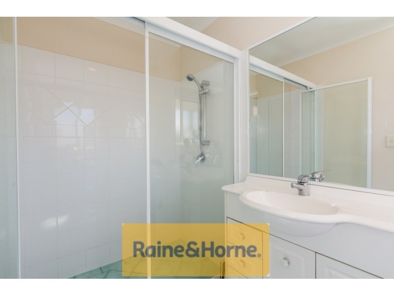 8 Alexandra Ave, Calamvale QLD 4116