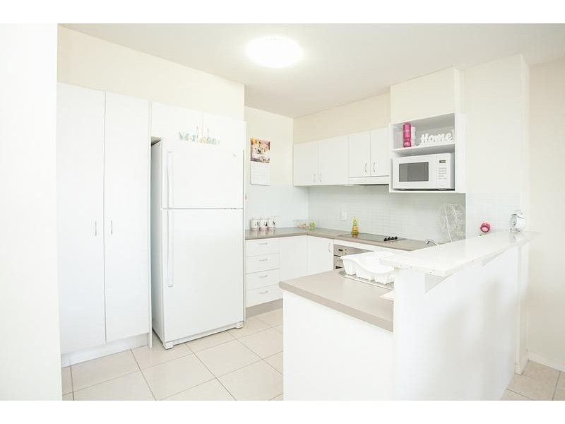 01/76-78 John Street, Redcliffe QLD 4020