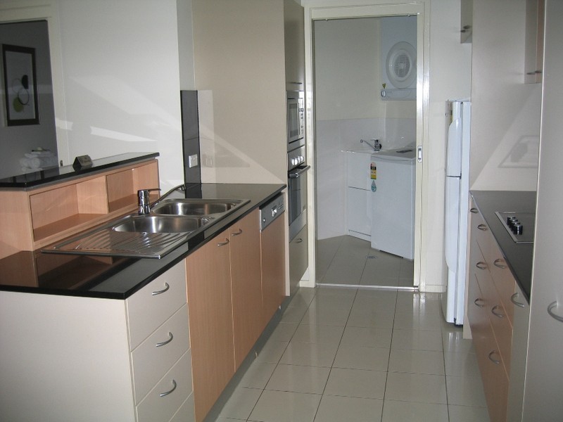 283/21-31 Cypress Ave, Surfers Paradise QLD 4217